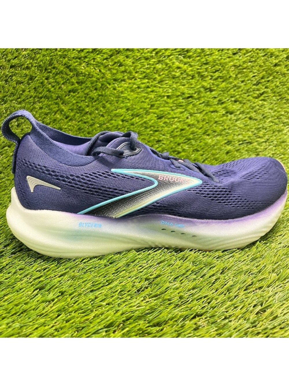 Brooks Glycerin GTS 22 Womens Size 10.5D Purple Athletic Running Shoes Sneakers
